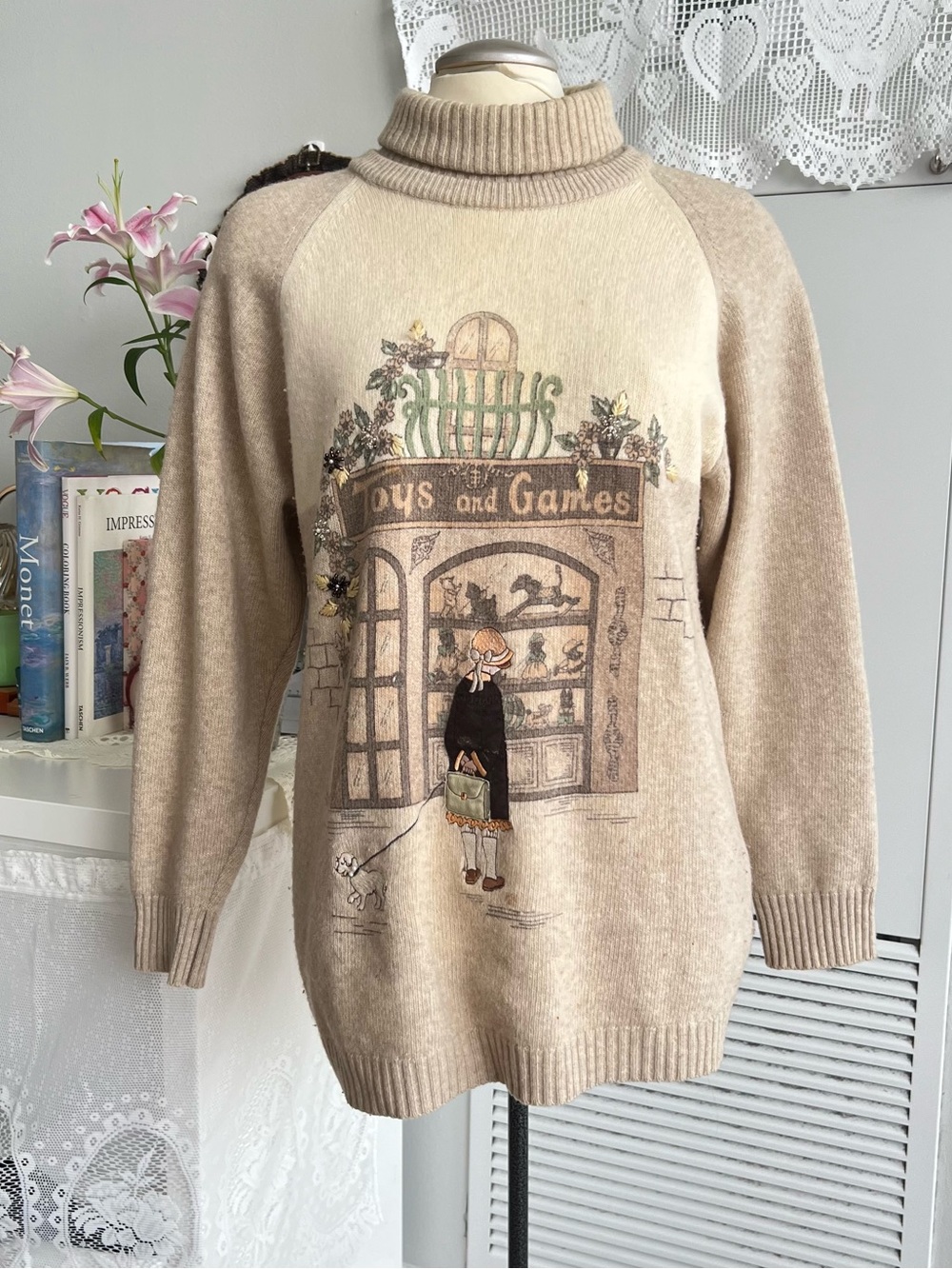 Vintage 80s Cottagecore cream wool blend sweater